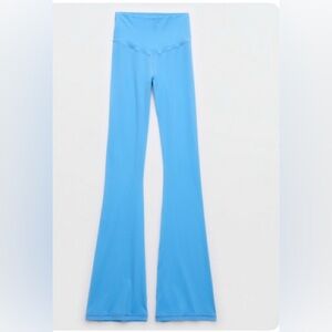 OFFLINE By Aerie Real Me XTRA
High Waisted Bootcut Legging